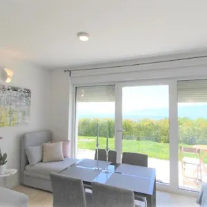 Miramare Apartment