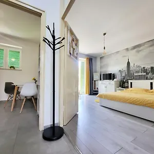 Apartman Cozy With Balcony 10 Min From The, Rijeka
